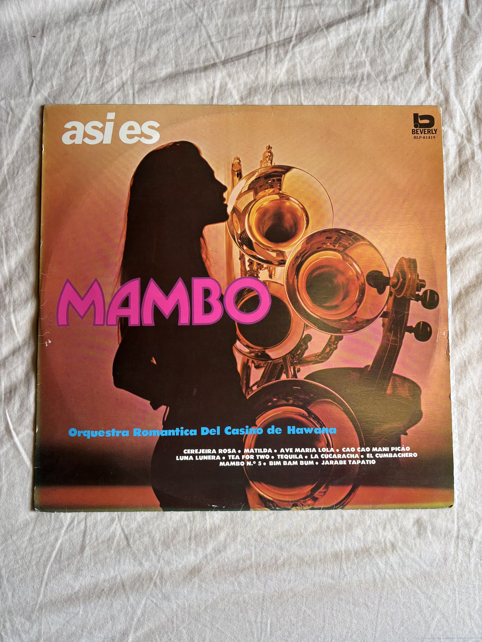 Capa do disco Asi es Mambo, de Orquestra Romantica Del Casino de Hawana